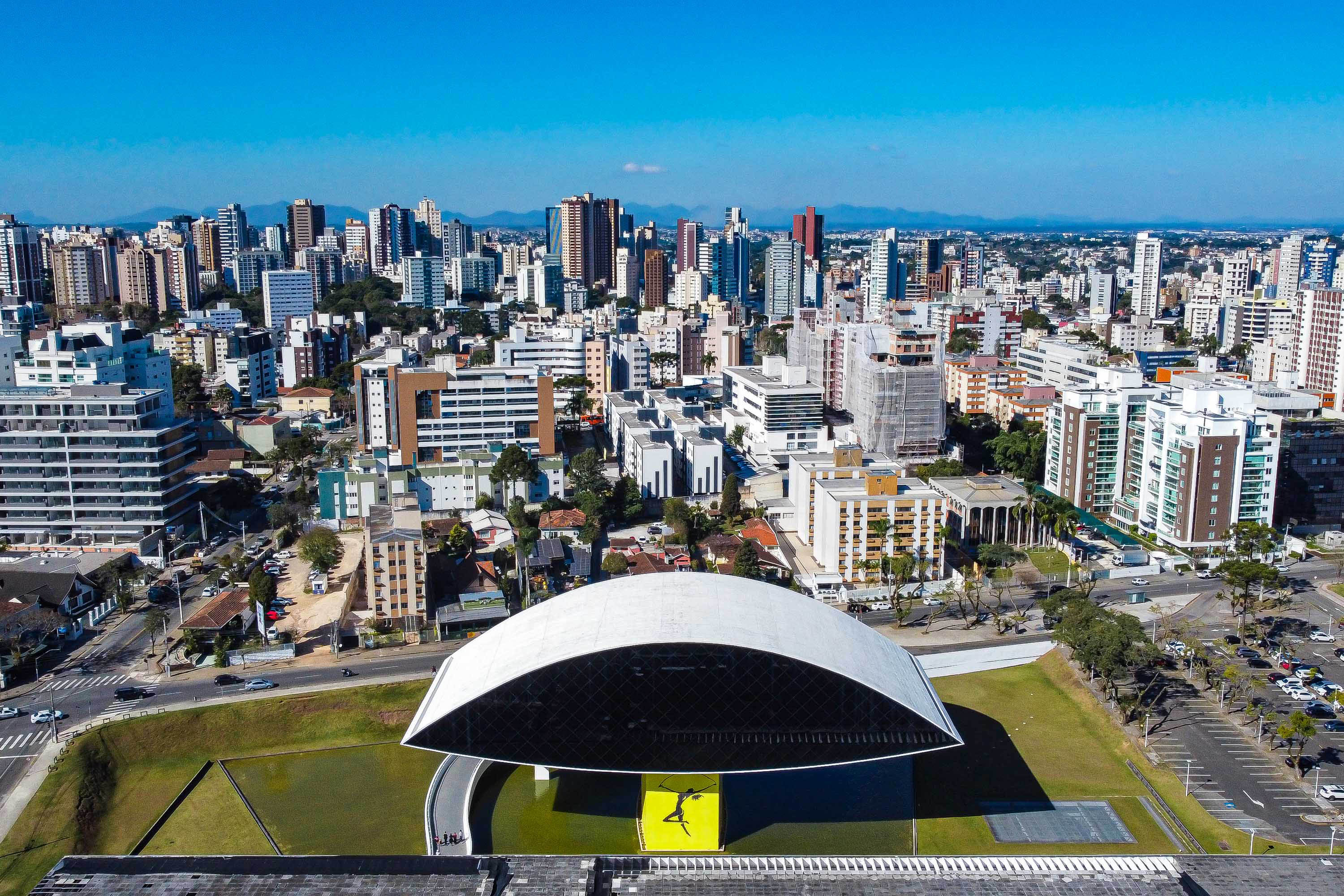 Mercado imobiliário segue crescendo no Paraná